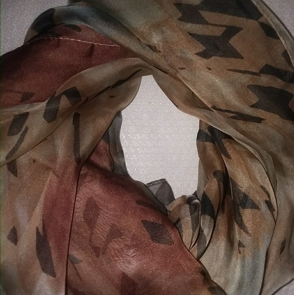 Olive sheer long scarf - Picture 2 of 3